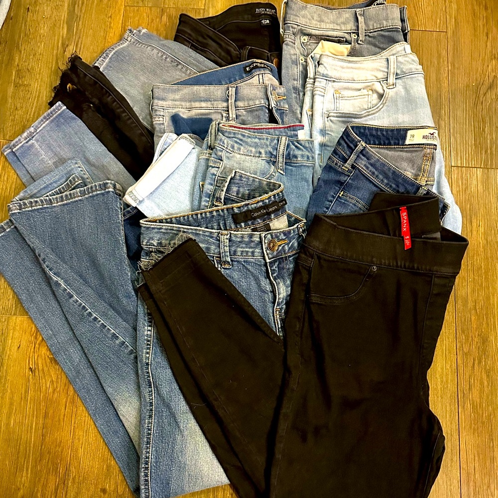 Bundle of Women’s Jeans